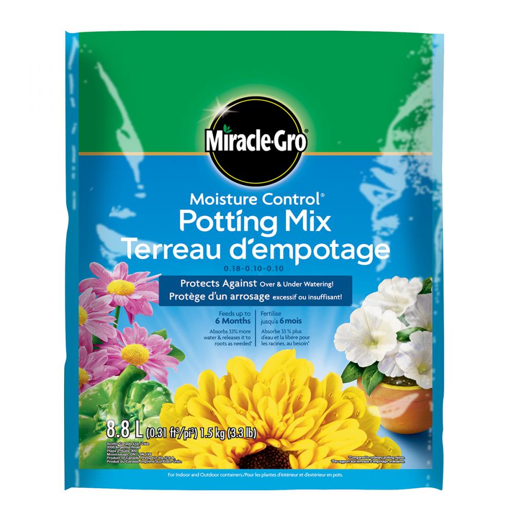 Miracle-Gro Moisture Control Potting Soil Blend Enriched 0.18-0.10-0.10  8.8L