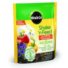 Toolway 88200170 - Miracle-Gro Shake N Feed All Purpose Plant Food 12-4-8  3.6kg